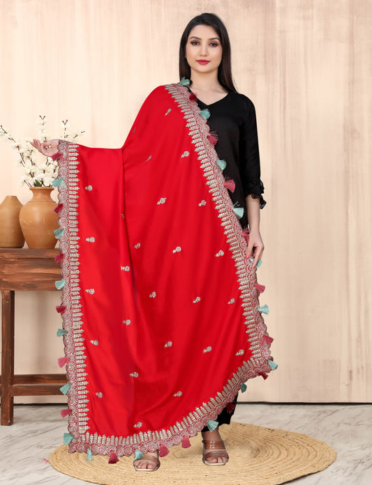 "Heritage Elegance: Adorn Yourself with the Resplendent Sequined Zari Dupatta"